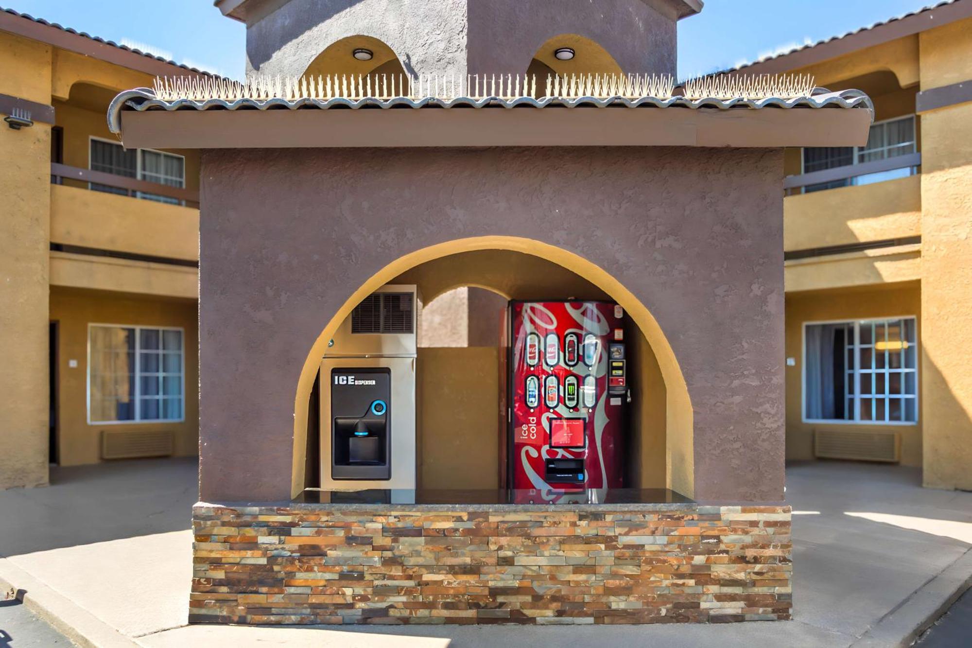 Best Western Heritage Inn Bakersfield Exterior photo